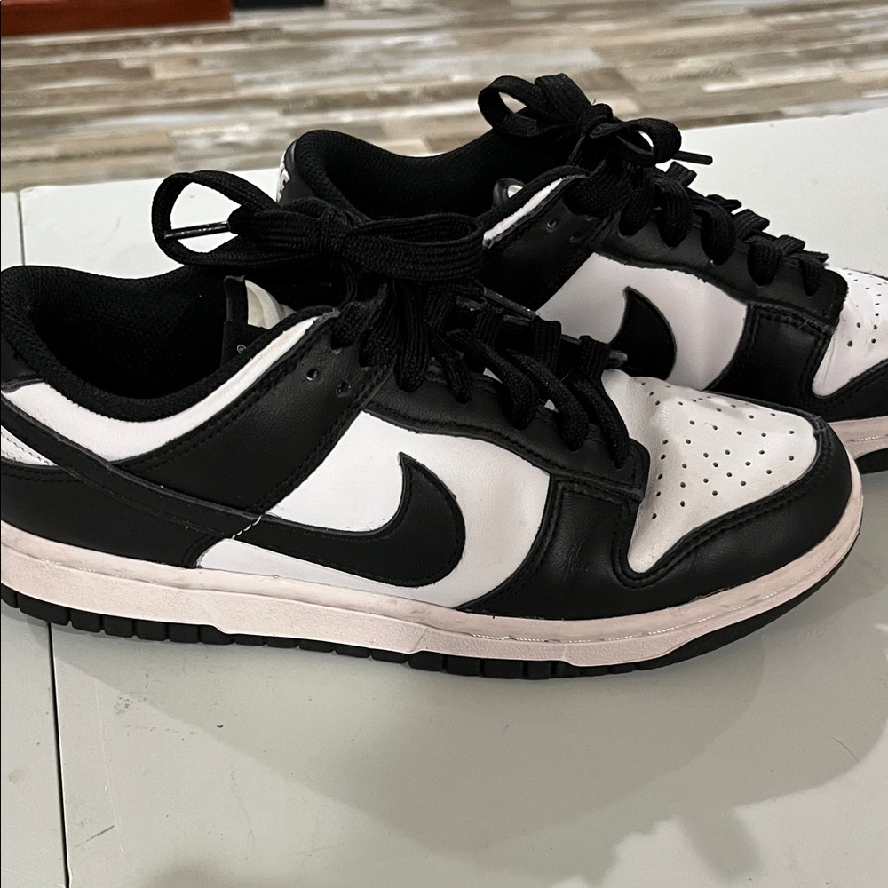 Nike Sneakers Black and White